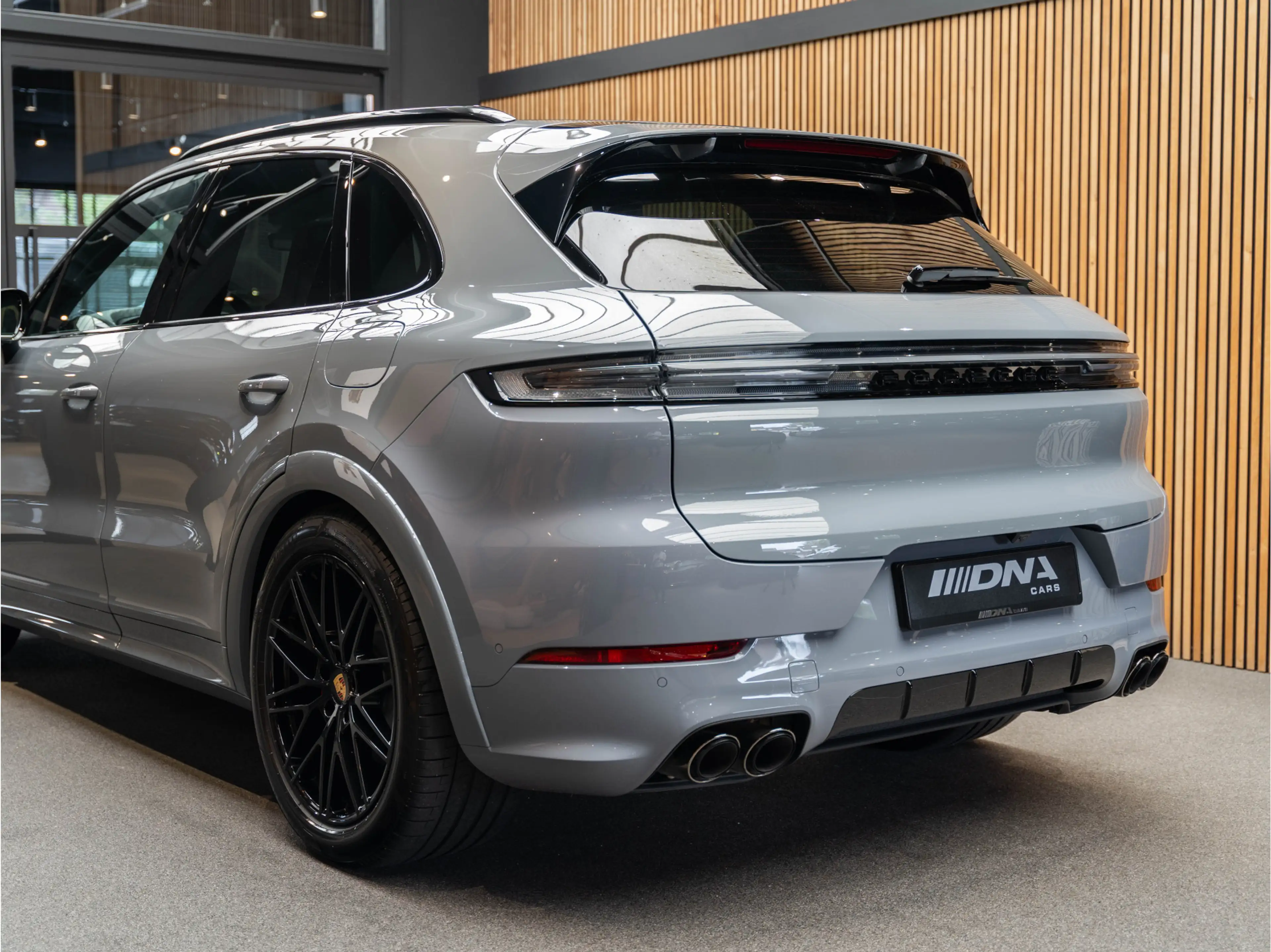 Porsche Cayenne E-Hybrid Sportdesign Sportuitlaat BOSE 3.0 E-Hybri — photo 11