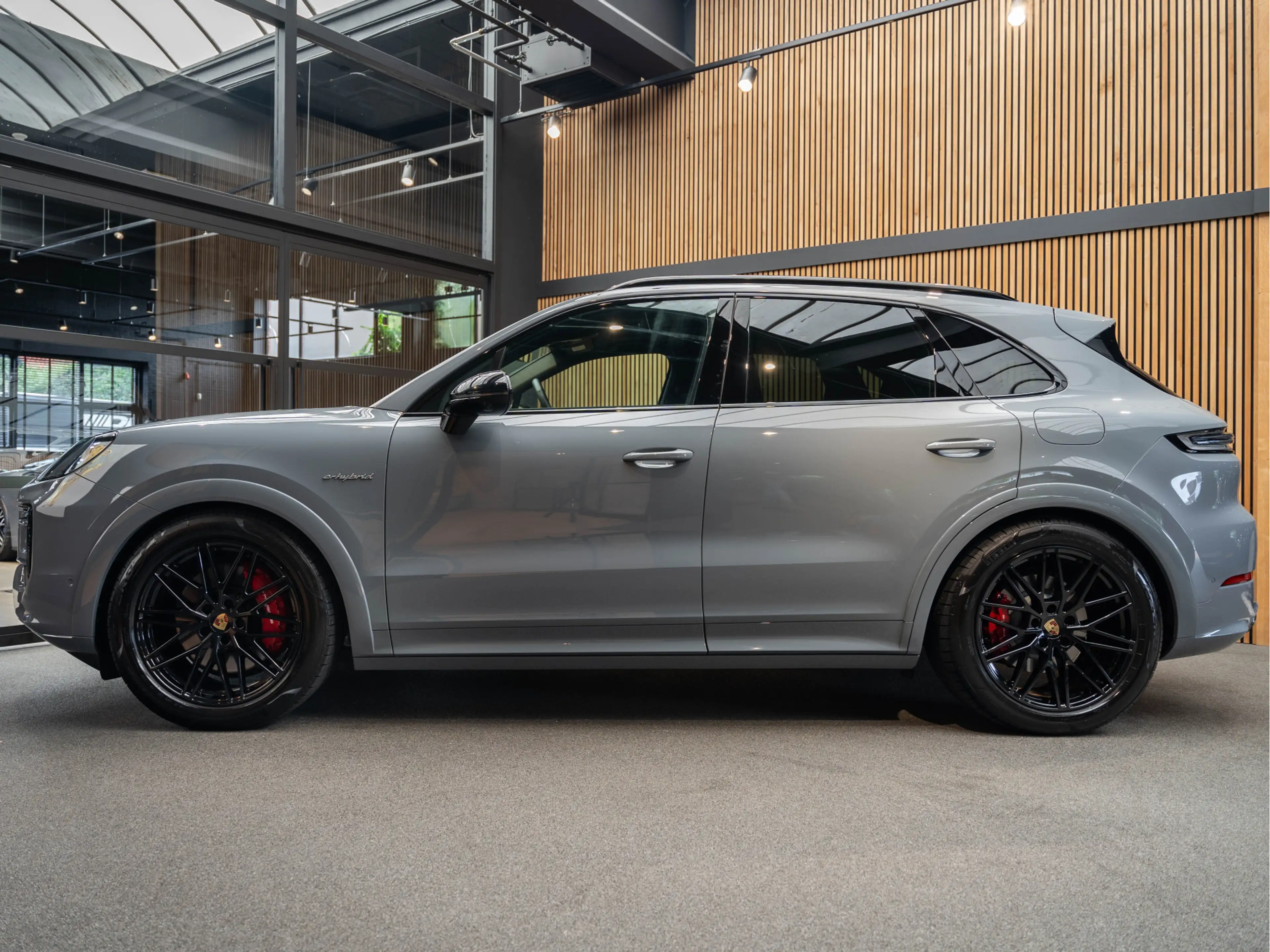 Porsche Cayenne E-Hybrid Sportdesign Sportuitlaat BOSE 3.0 E-Hybri — photo 3
