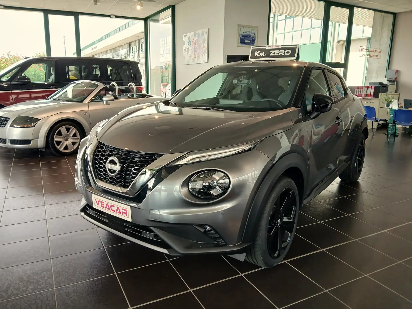 Nissan Juke 1.2 dig-t Tekna c/pelle 115cv E6 SERIE SPECIALE Grigio - 1