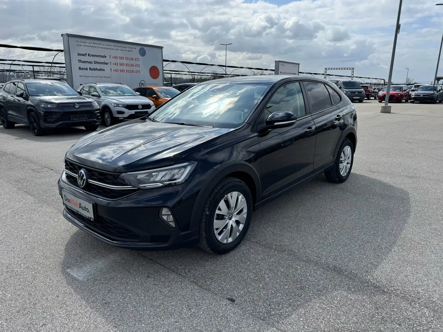 Volkswagen Taigo 4Me TSI Schwarz - 1