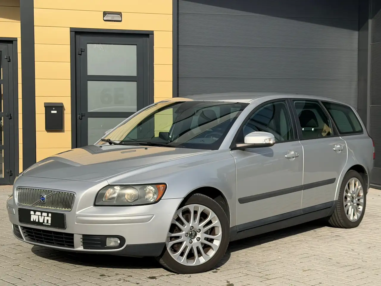 Volvo V50