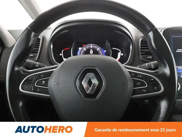 Renault Scenic view 19
