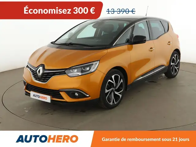 2017 Renault Scenic in Gold for sale