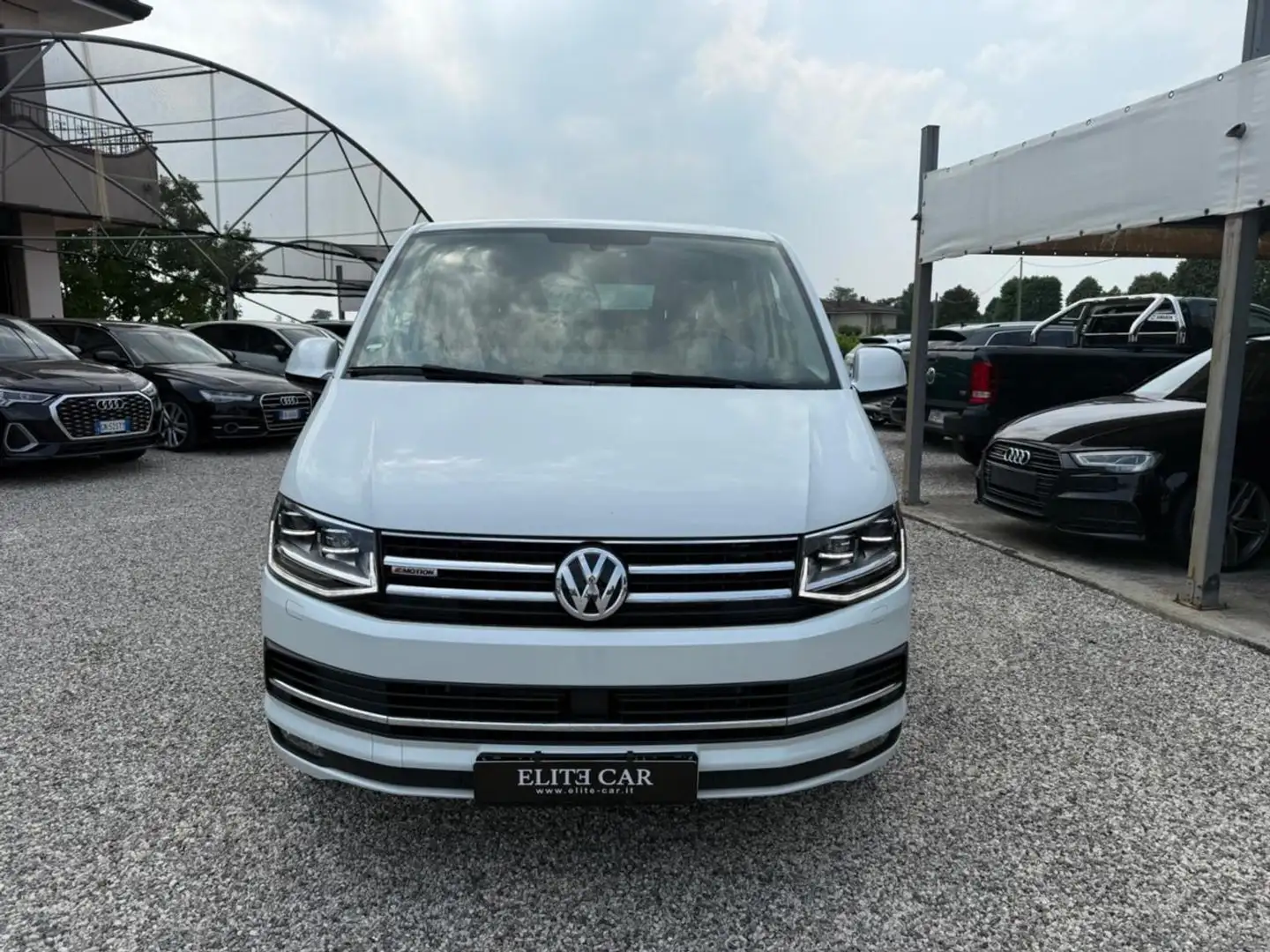 Volkswagen T6 Multivan 2.0 TDI 204CV DSG 4Motion Highline Bianco - 2