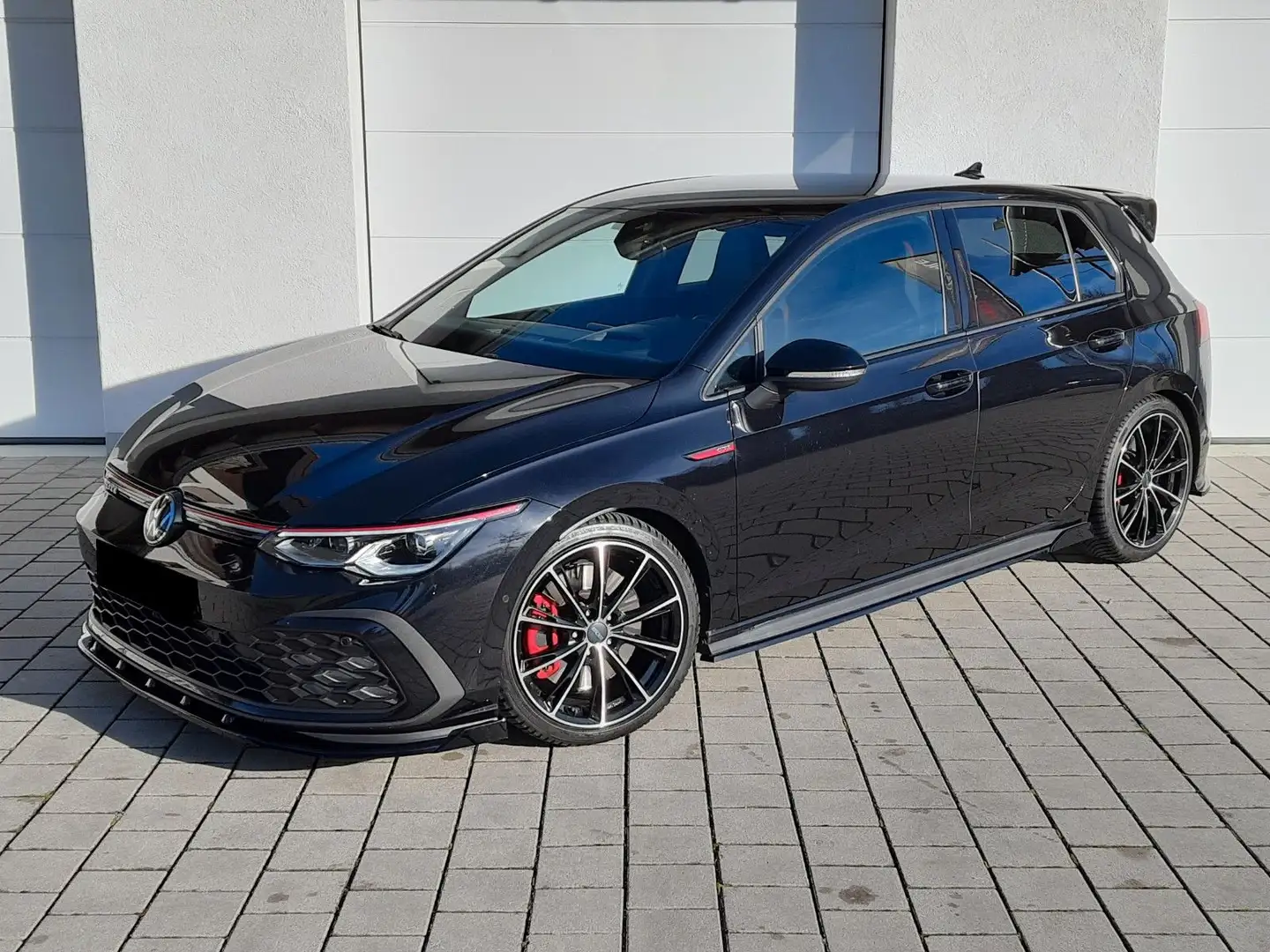 Volkswagen Golf GTI 2.0 TSI/DSG/HuD/Virtual/Kam./StdH./IQ Schwarz - 2