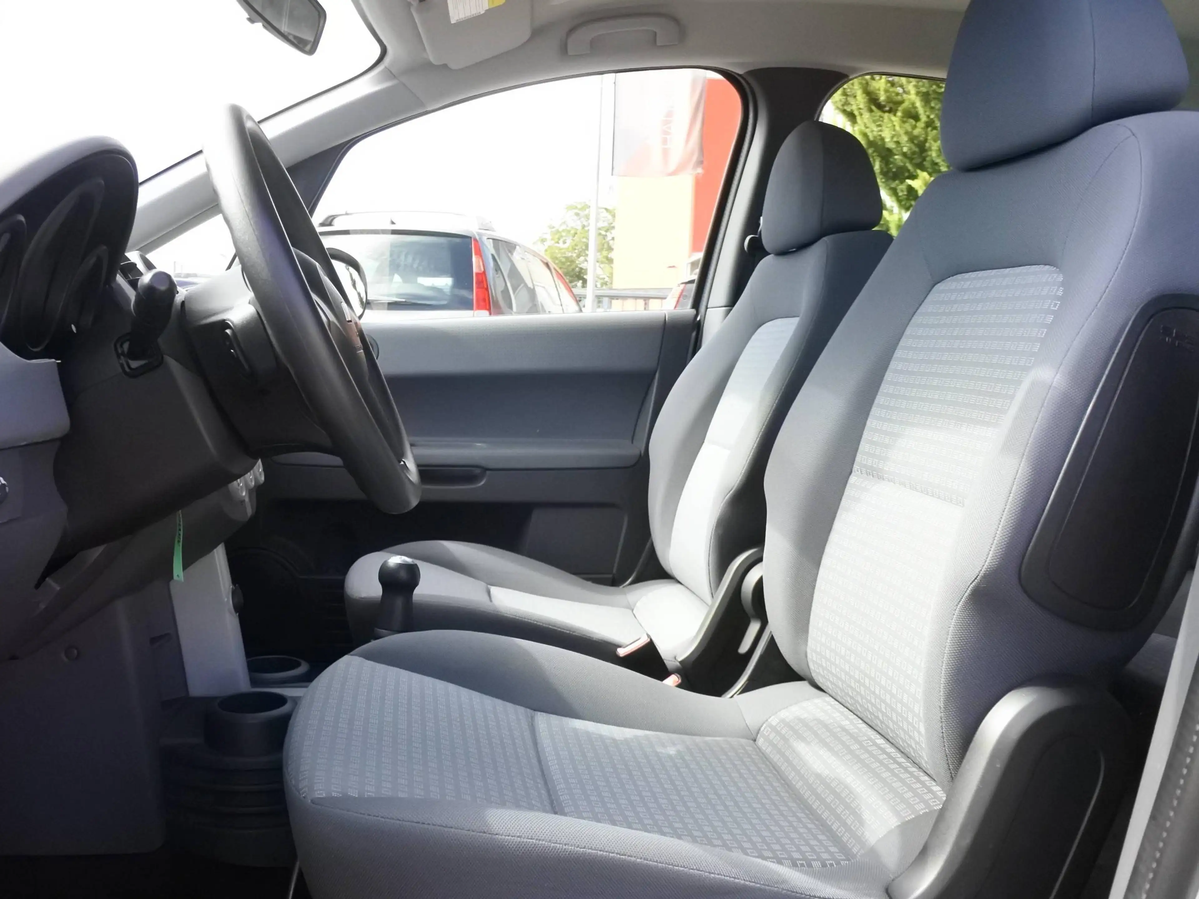 Mitsubishi Colt Colt Invite 1,3 Aut. Invite/NUR 45800KM!!/1.BESITZ — photo 14