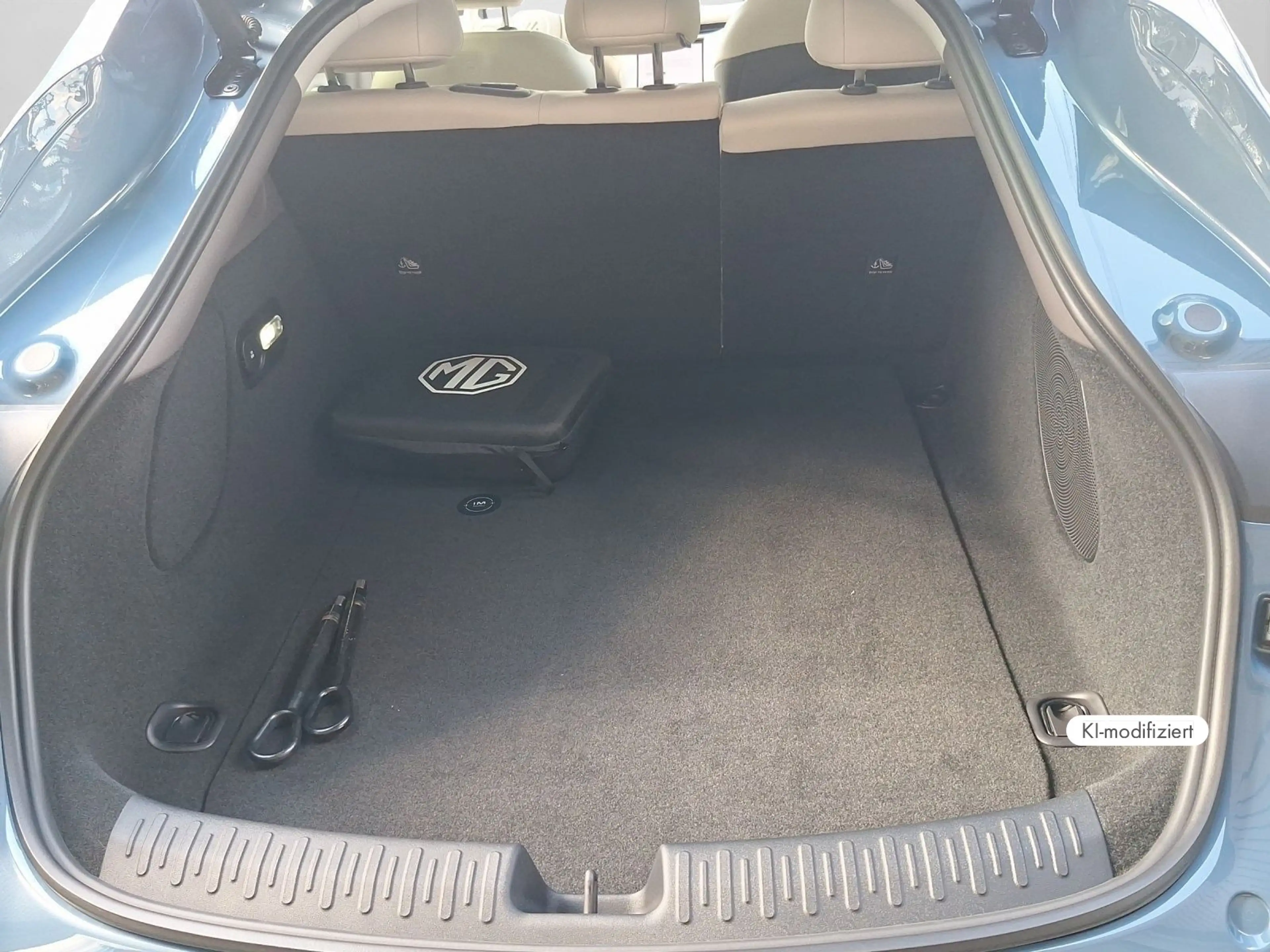 MG IM5 100kWh Premium — photo 15
