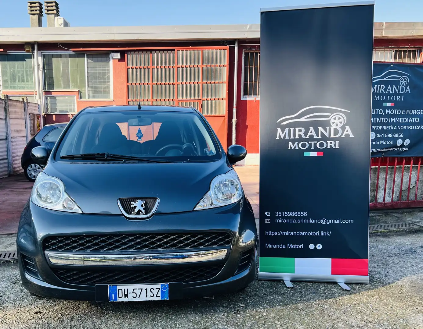 Peugeot 107 5p 1.0 12v Sweet Years c/navi - 1