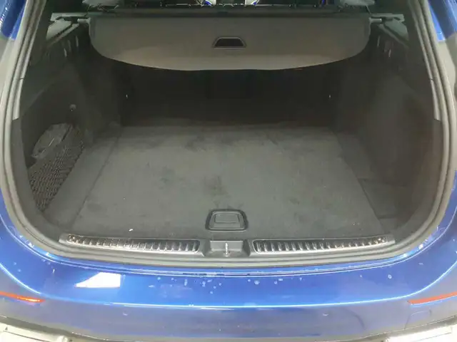 Mercedes-Benz C-Class view 15