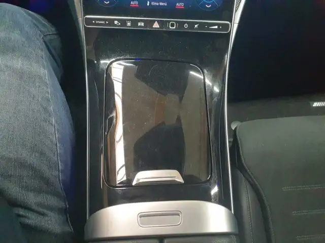 Mercedes-Benz C-Class view 10