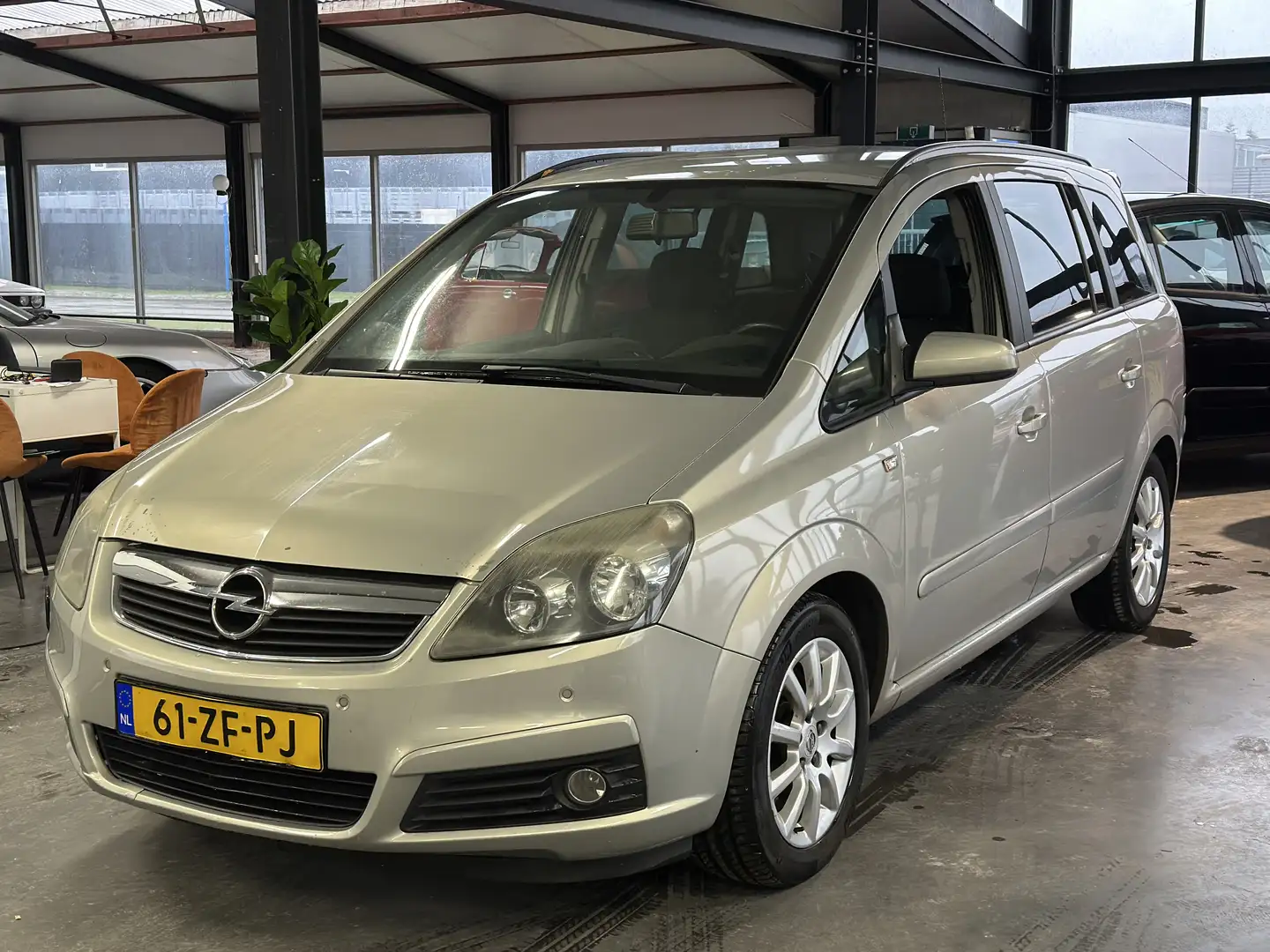 Opel Zafira 2.2 Temptation• auto• trekhaak• cruise• 7p Gris - 2