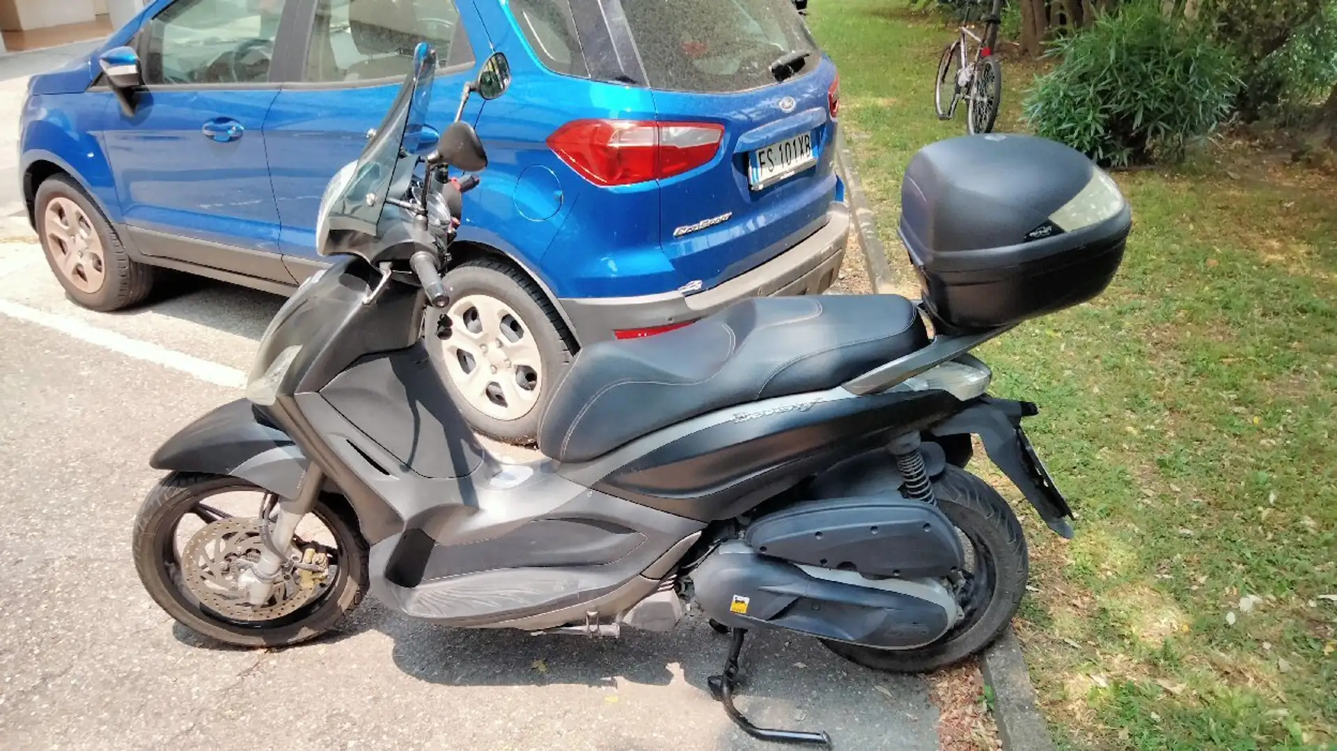 Piaggio Beverly 350 sport touring Černá - 2