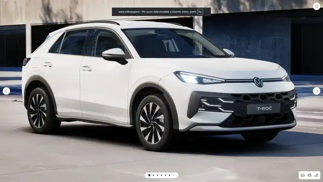 Volkswagen T-Roc view 13