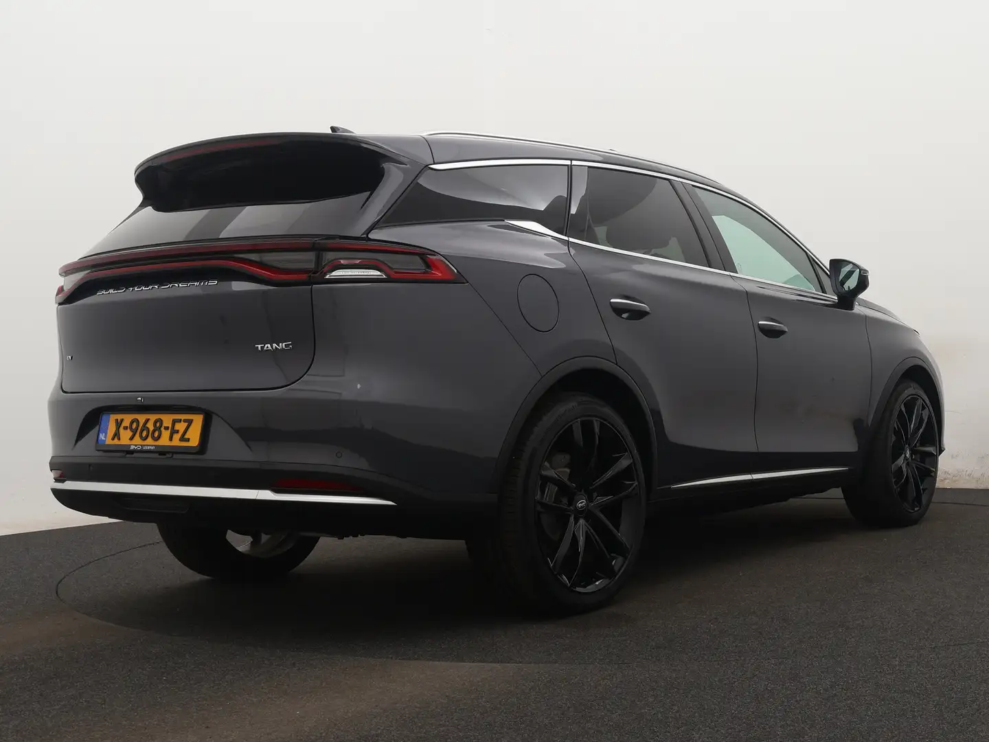 BYD Tang AWD Executive 86 kWh | €24.000 Voorraad voordeel | Gris - 2