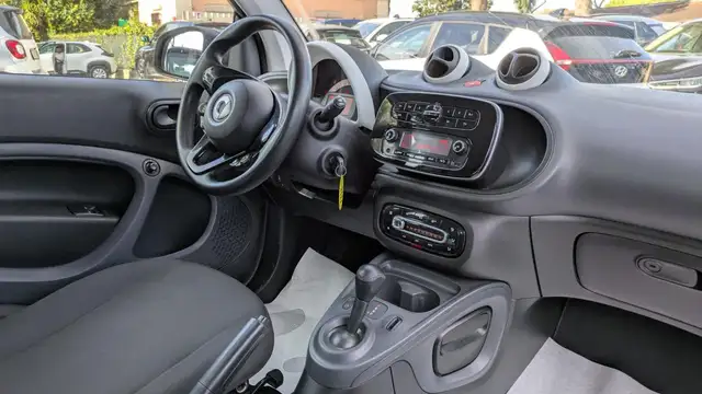 Smart Fortwo view 7