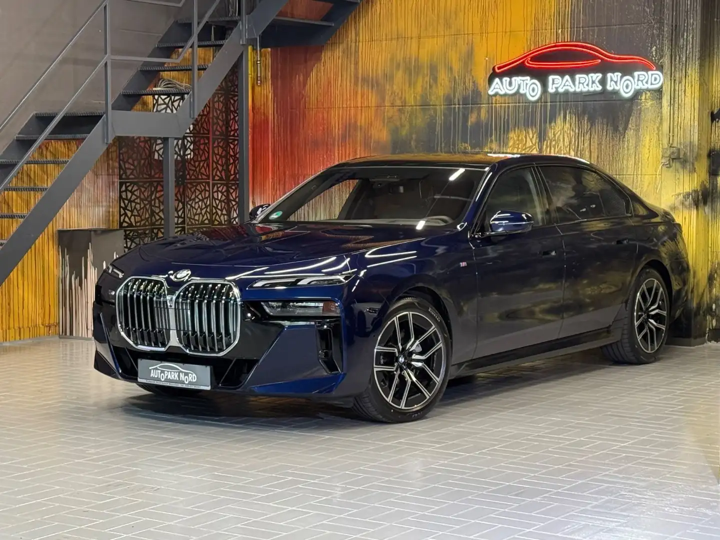 BMW 740 d xDrive M Sport~PANO SKY~KAMERA 360~HEAD-UP Niebieski - 1