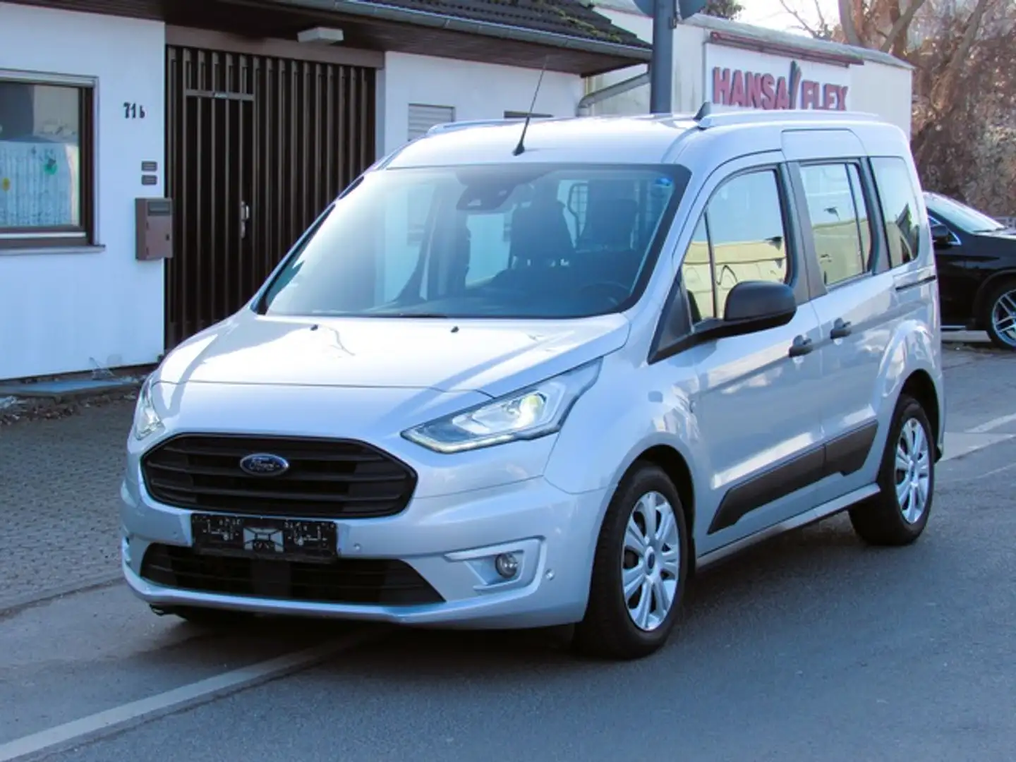 Ford Transit Connect 5Sitze AUTOM Navi Klima PDC 1.HD Silber - 1