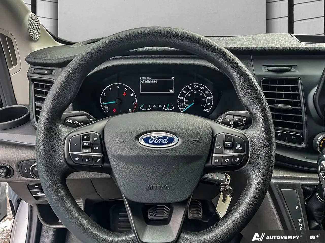 Ford Transit Cargo Van снимка Ford Transit Cargo Van