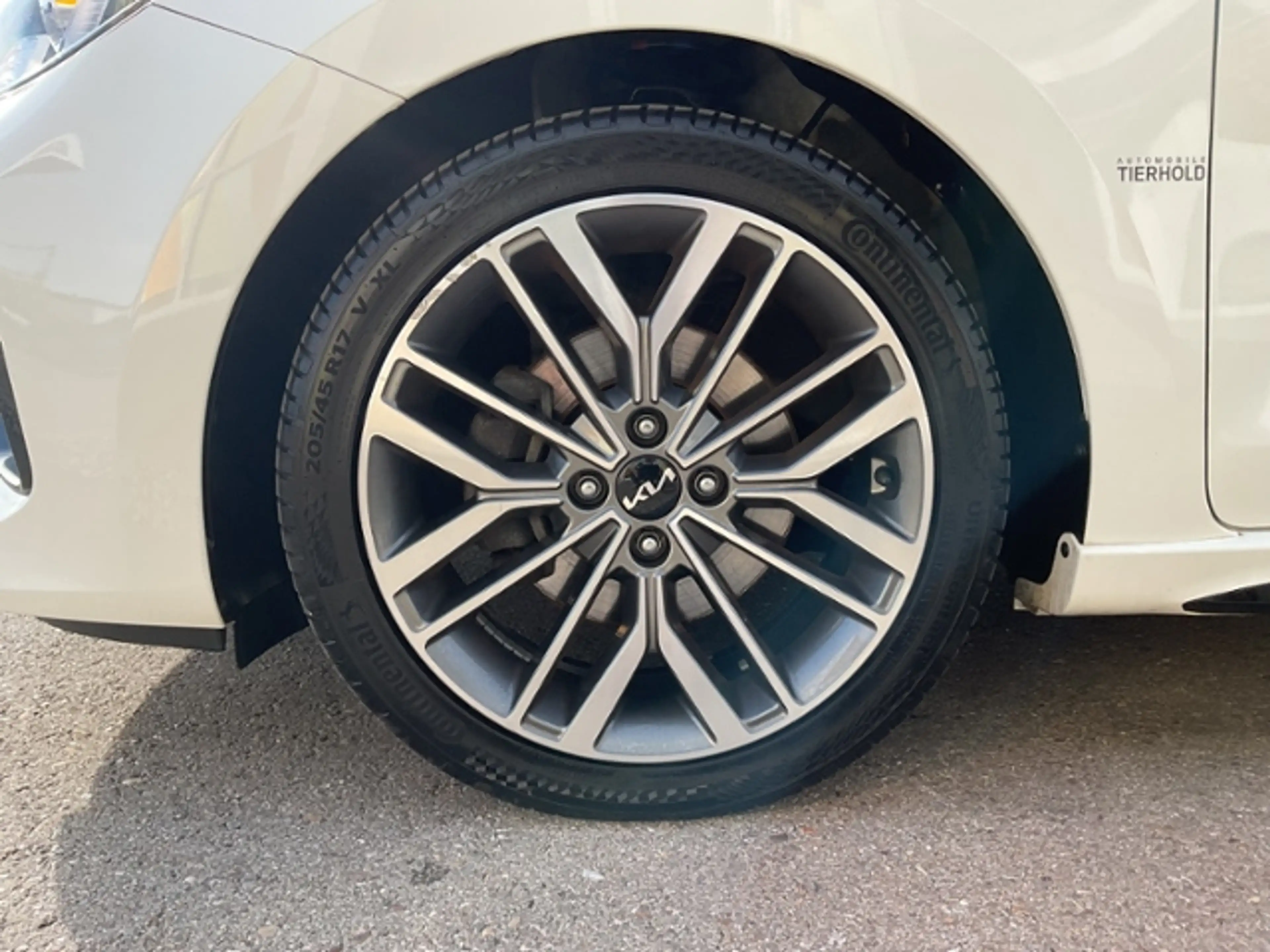 Kia Rio 1,0 GT-Line ACC BLIS Kamera DAB LED 17" — photo 11