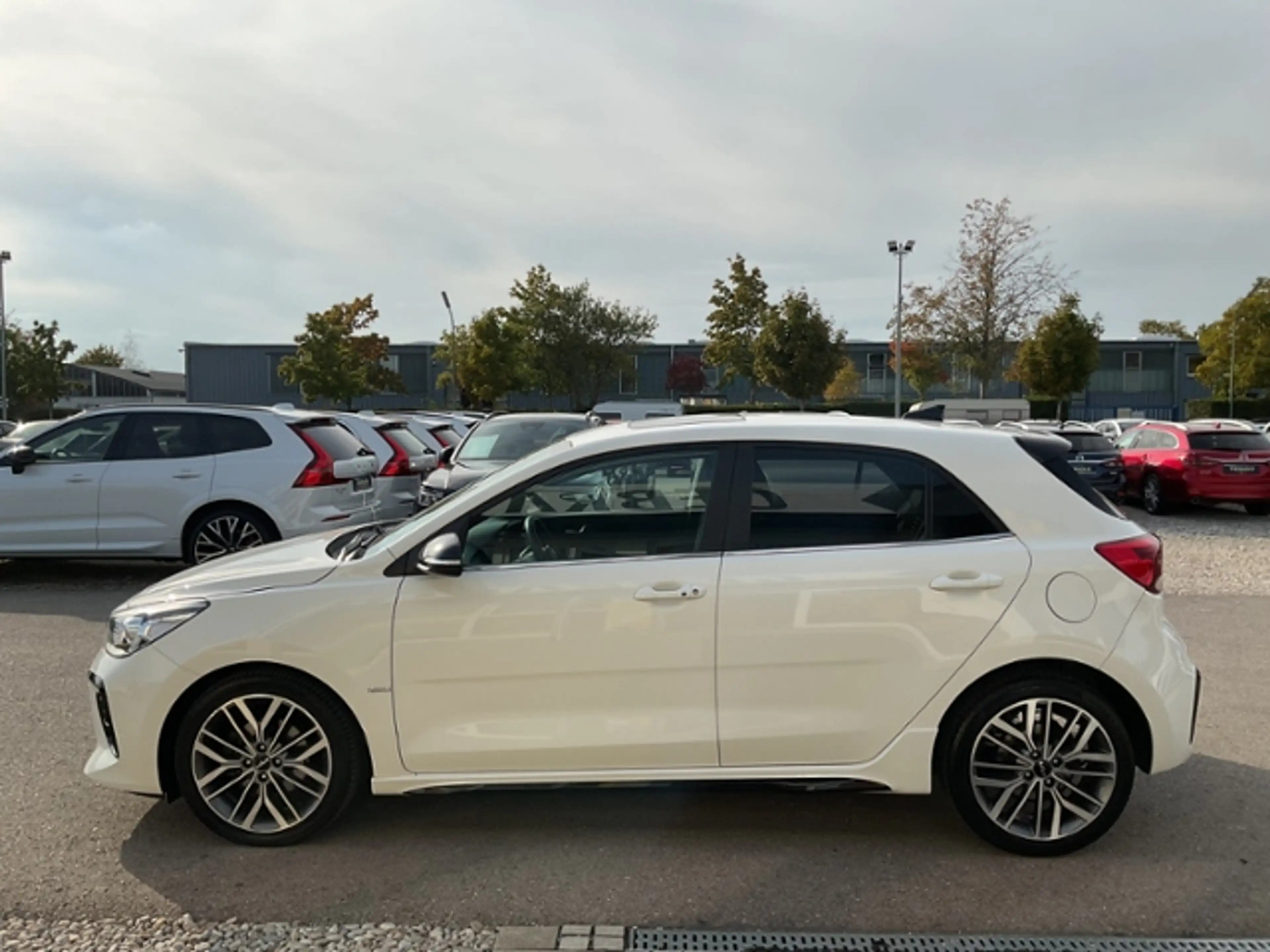 Kia Rio 1,0 GT-Line ACC BLIS Kamera DAB LED 17" — photo 4