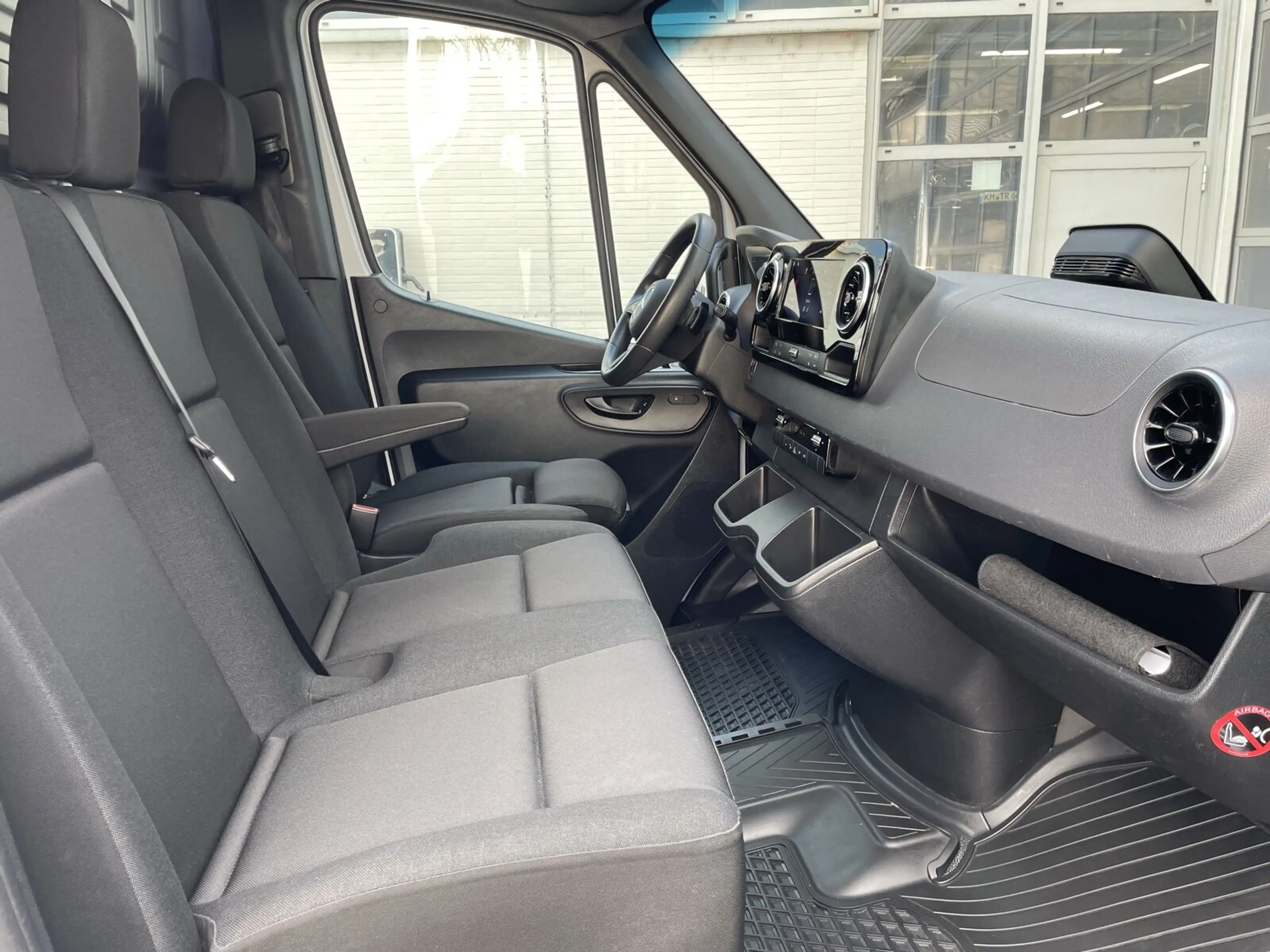 Mercedes-Benz Sprinter Sprinter 317 CDI Hochdach +Pro+Basic+Navi+Autom. — photo 12