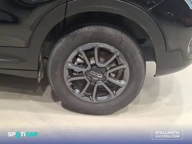 Fiat 500x view 11
