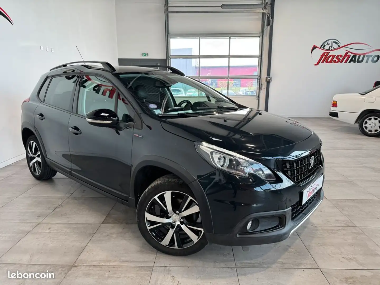 Peugeot 2008 THP S&S 130cv GT LINE-2017 Gris - 2