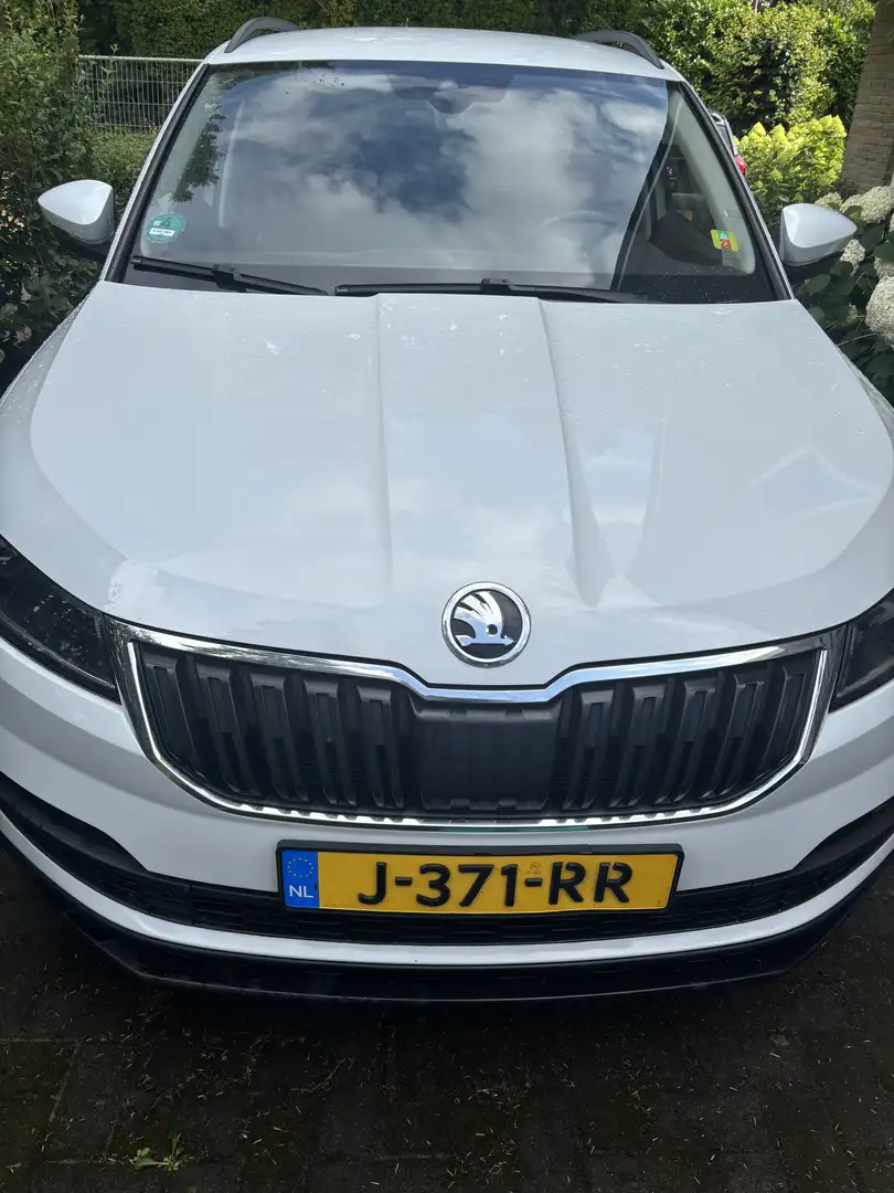 Skoda Karoq 1.5 TSI ACT St. Business Wit - 2