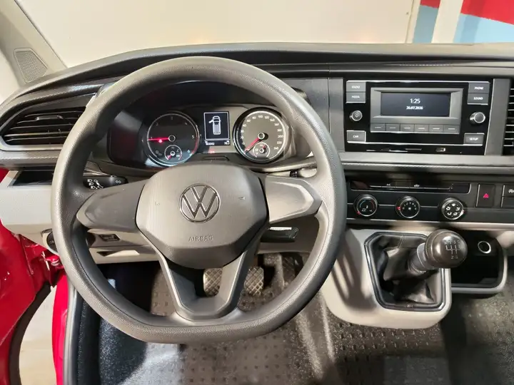 Volkswagen Transporter 2021, foto 16