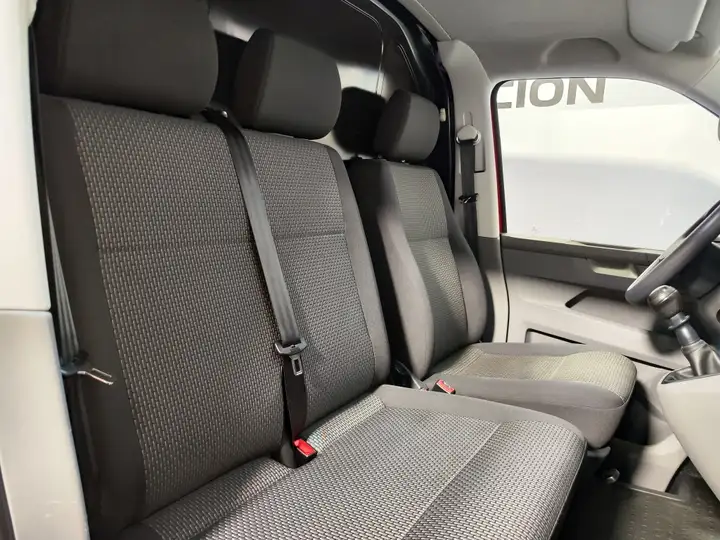 Volkswagen Transporter 2021, foto 37