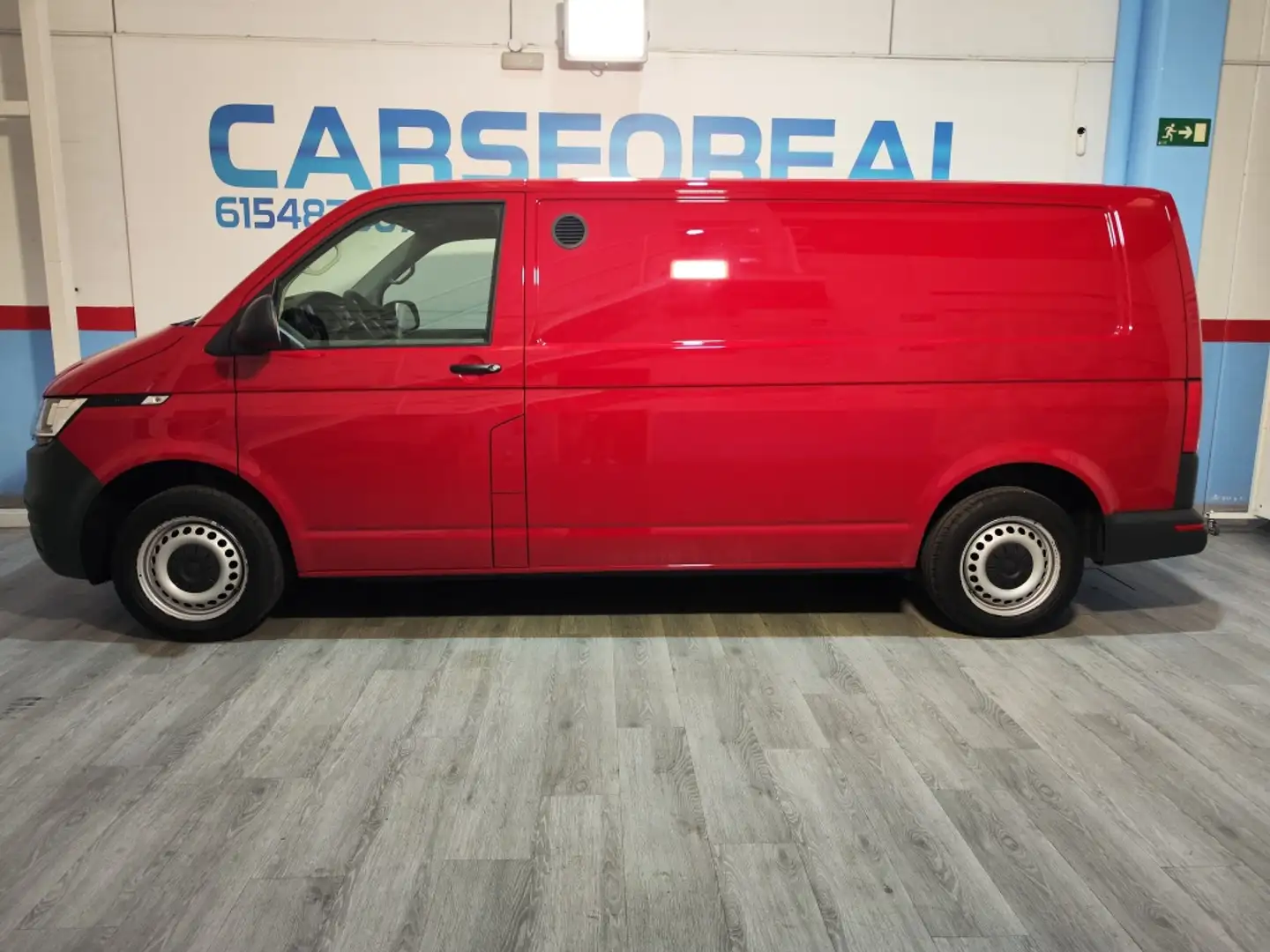 Volkswagen Transporter Furgón 2.0TDI BMT Larga 81kW Rojo - 2