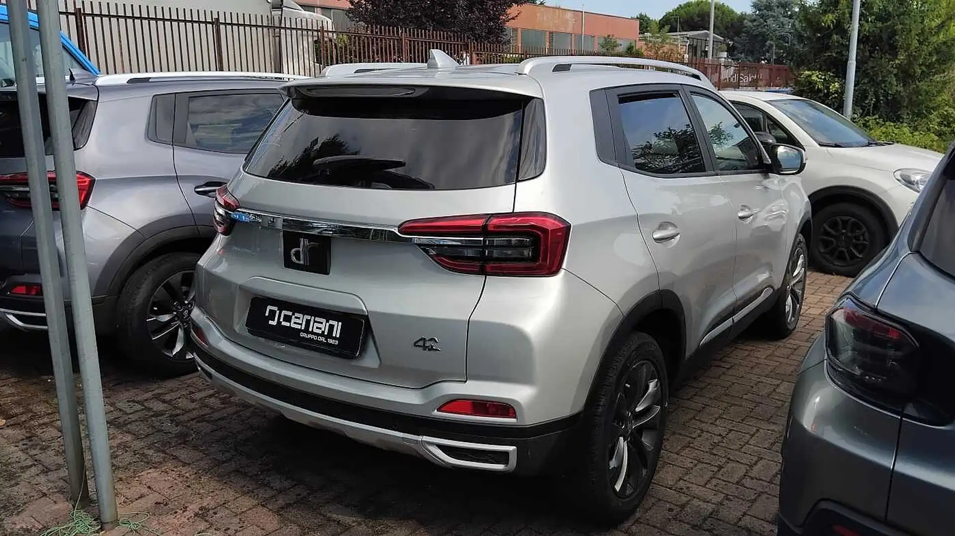 DR Automobiles dr 4.0 1.5 Bi-Fuel GPL Grigio - 2