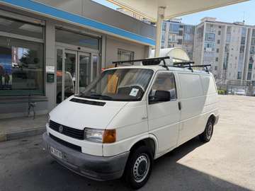 Volkswagen T4. 1.9 Tdi.  Frigorifero