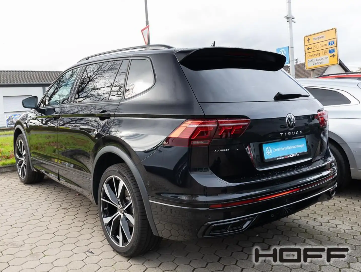 Volkswagen Tiguan Allspace 2.0 TSI DSG R-Line Standheizung AHK Kamera Anschlu Schwarz - 2