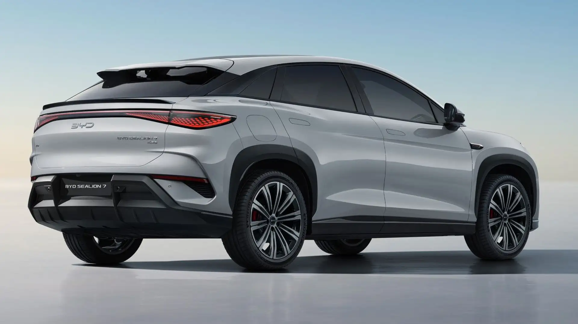 BYD Sealion 7 91.3 kWh Excellence AWD *BLACK WEEK* Grau - 2