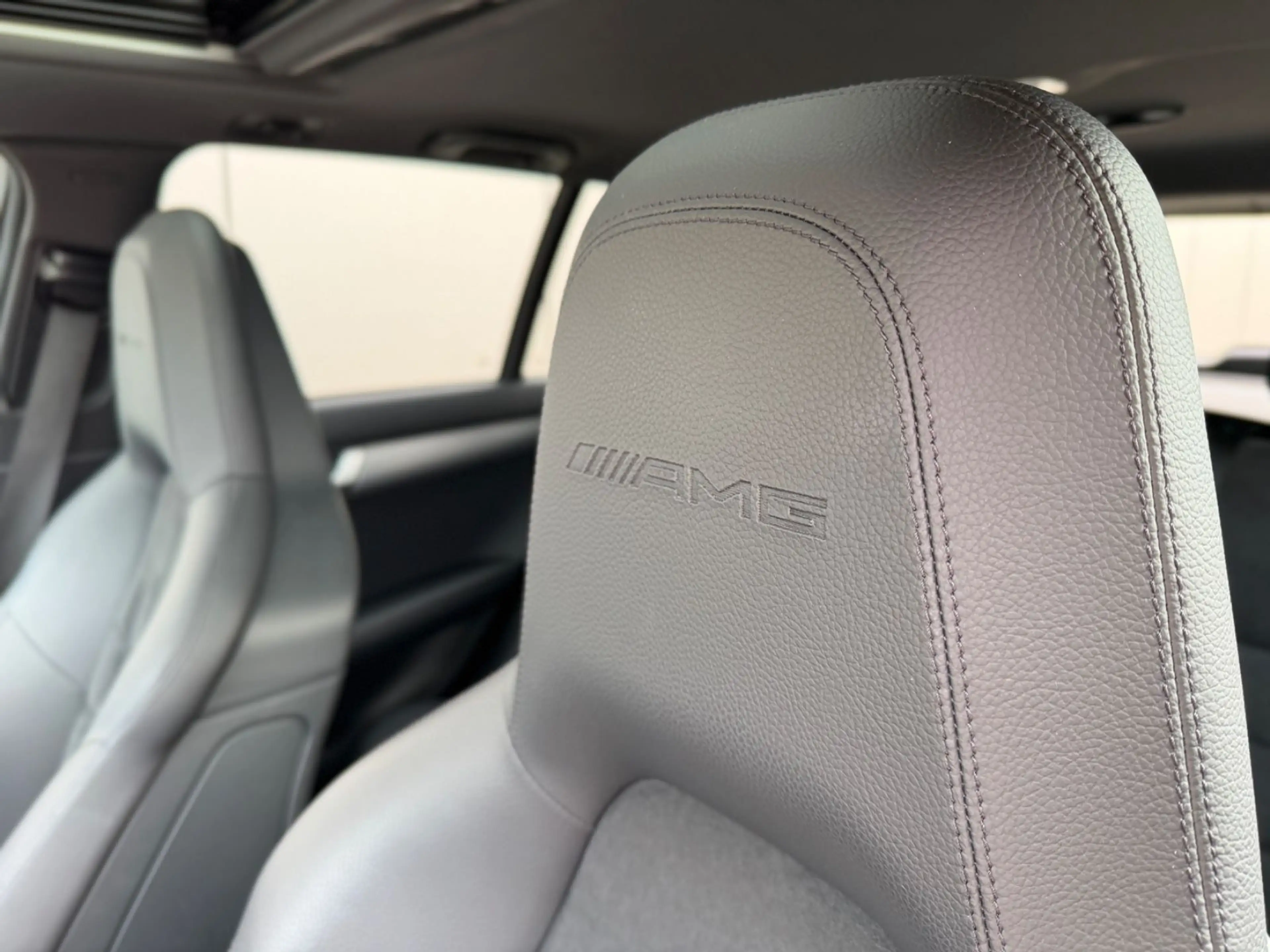 Mercedes-Benz C 63 AMG T-Modell !2 Hand, Premium, Service neu! — photo 10