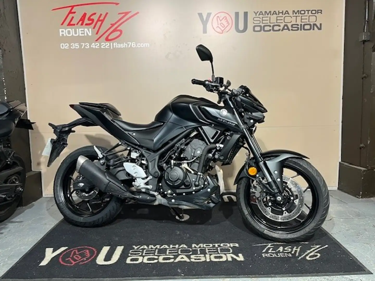 Yamaha MT-03 Noir - 1