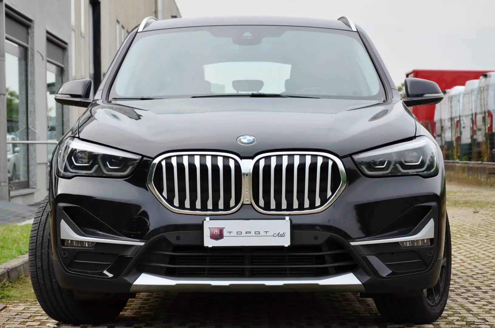 BMW X1 xdrive18d xLine 150cv auto RESTYLING, PERMUTE Nero - 2