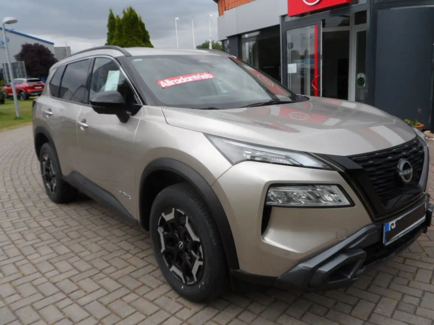 Nissan X-Trail e-Power e-4orce N-Trek Allrad Gris - 1