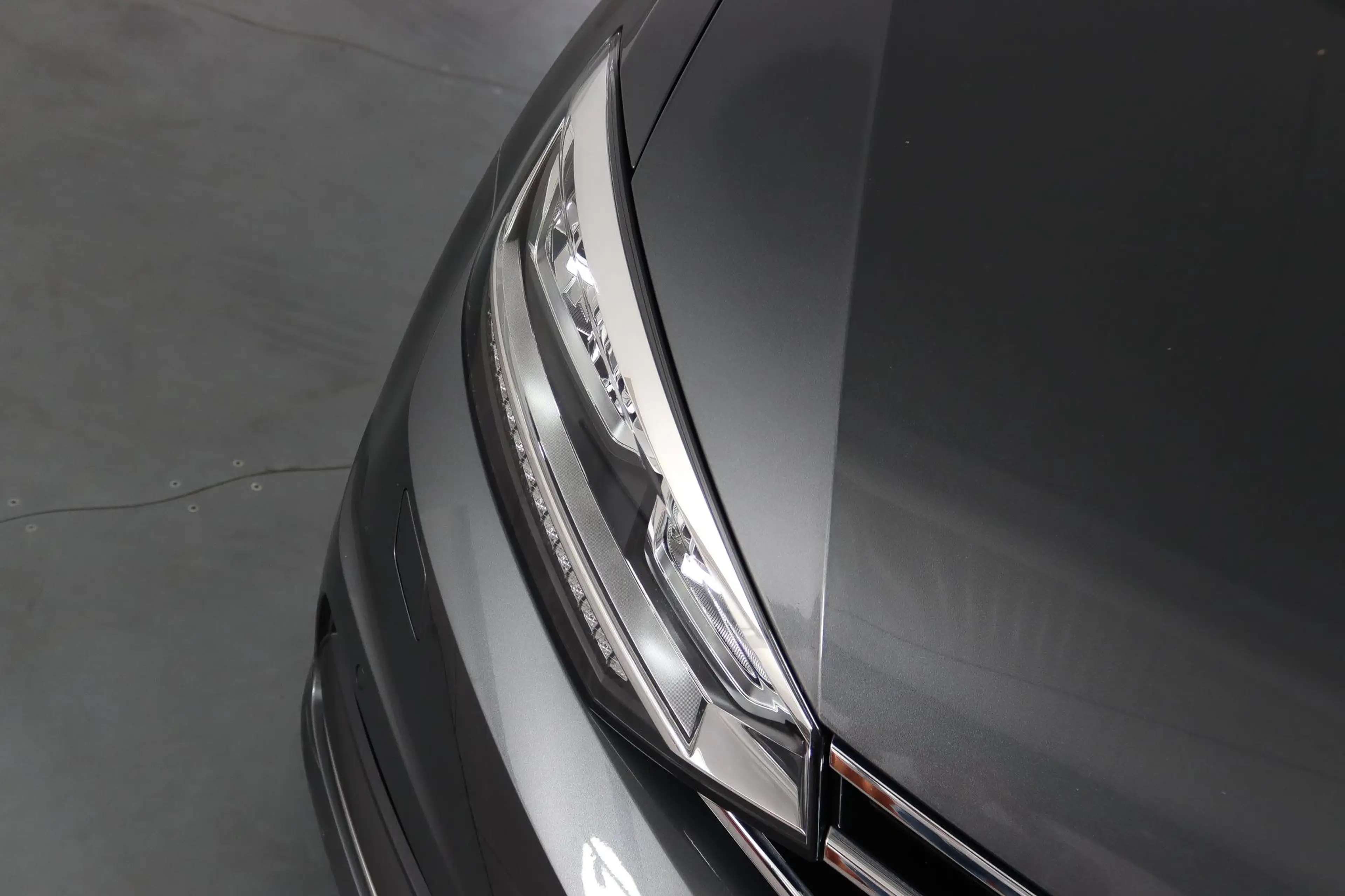 Volkswagen Touran 1.4 TSI Connected Series 7-Persoons Navigatie, ACC — photo 9