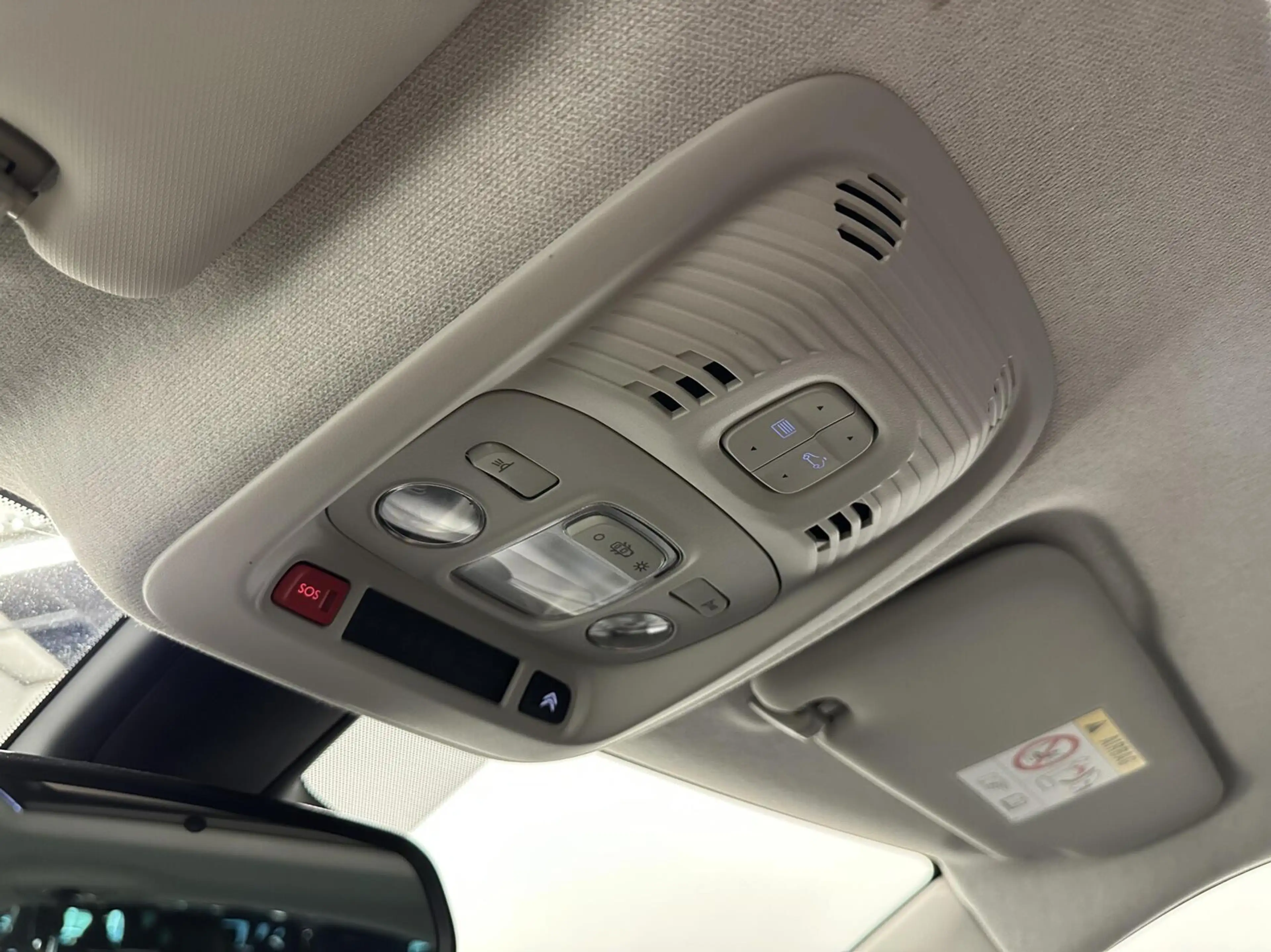 Citroen C3 Aircross 1.2 PureTech S&S Business PANO NAVI TREKHAAK CRUIS — photo 29