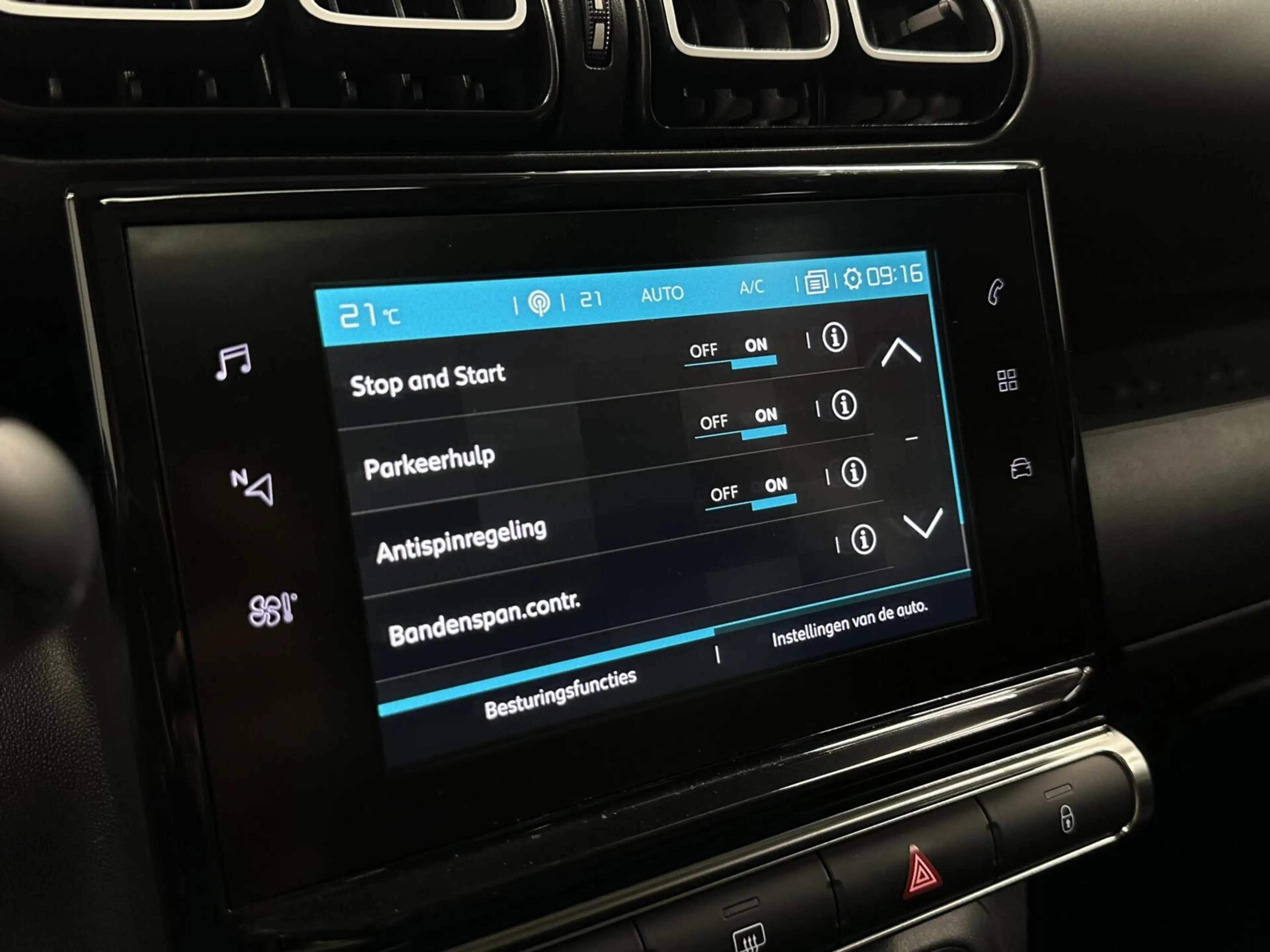 Citroen C3 Aircross 1.2 PureTech S&S Business PANO NAVI TREKHAAK CRUIS — photo 36