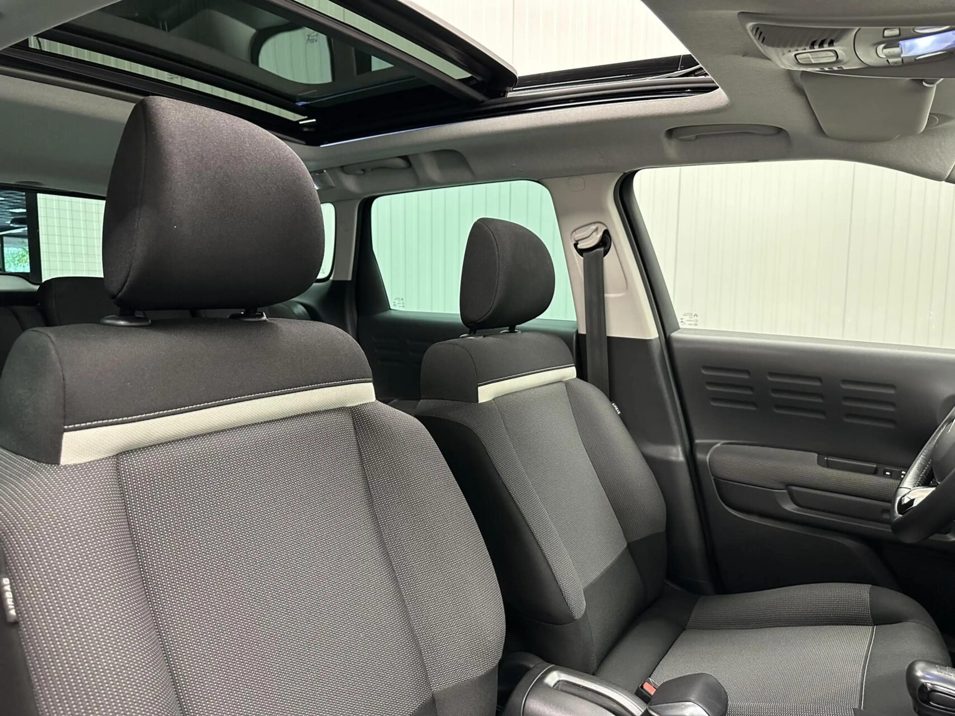 Citroen C3 Aircross 1.2 PureTech S&S Business PANO NAVI TREKHAAK CRUIS — photo 15