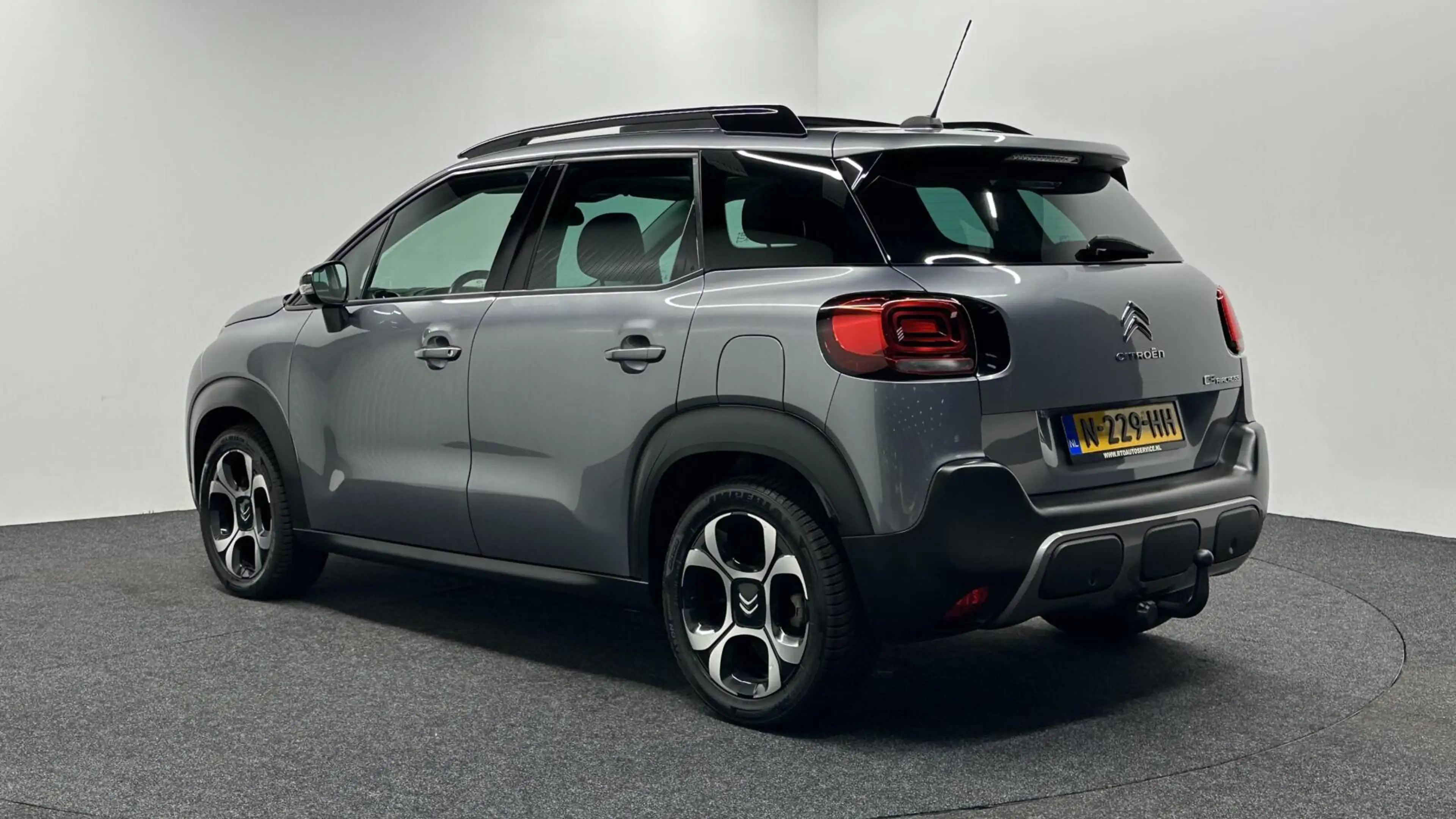 Citroen C3 Aircross 1.2 PureTech S&S Business PANO NAVI TREKHAAK CRUIS — photo 4