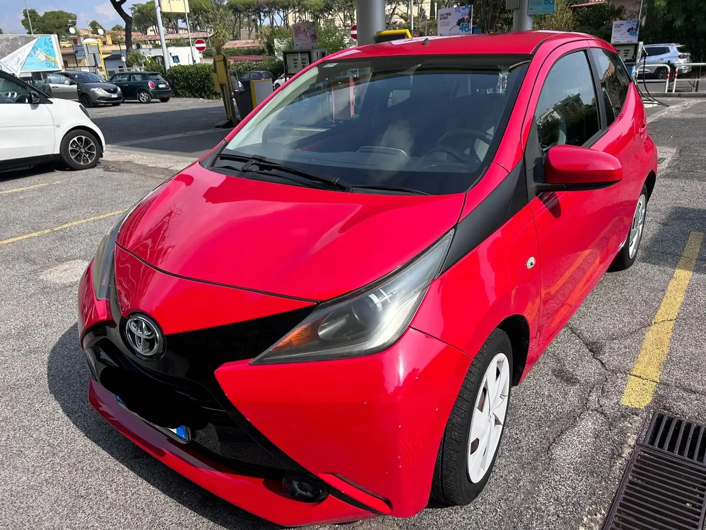 Toyota Aygo Aygo II 2014 5p 1.0 x-cool my15 Rosso - 2