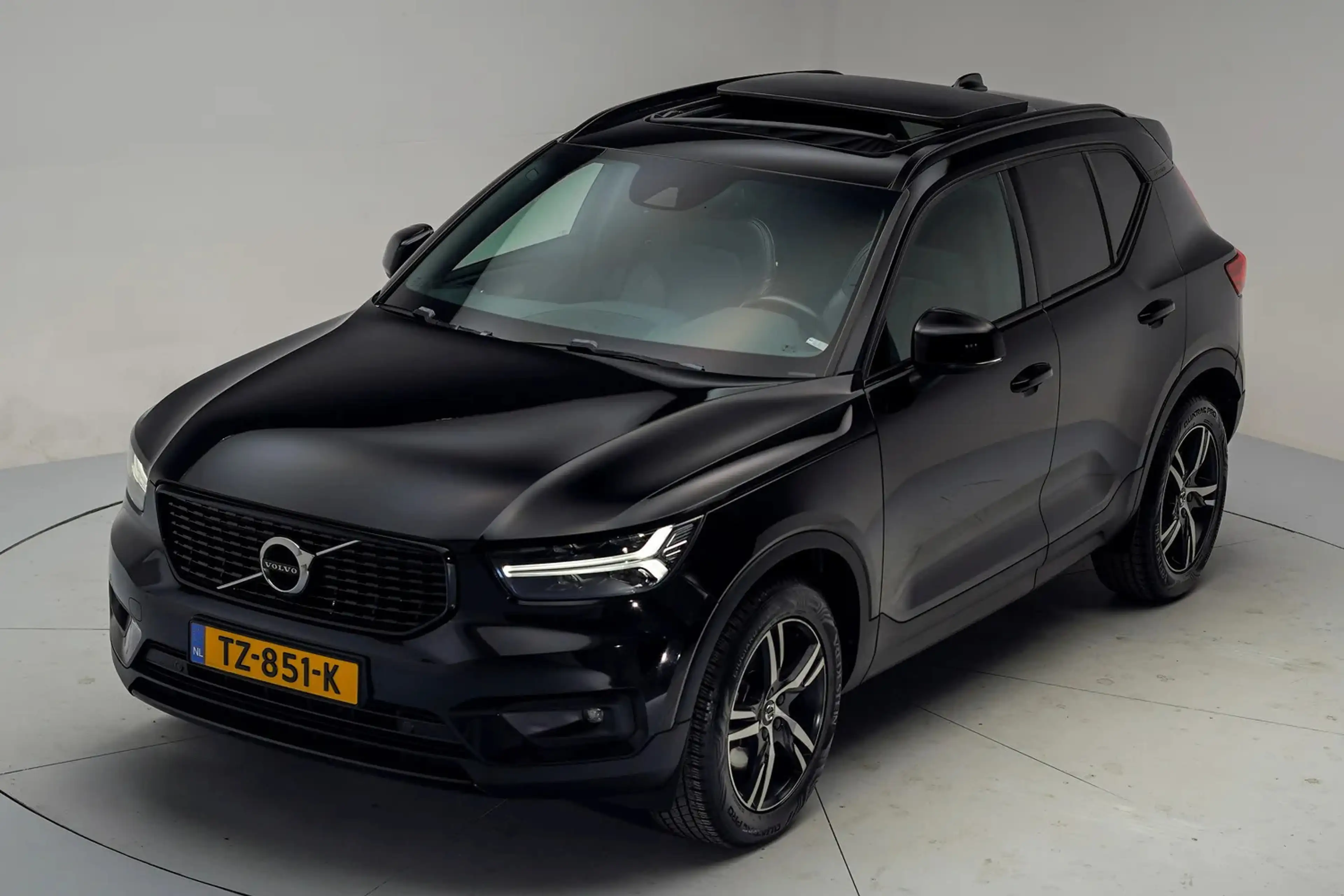 Volvo XC40 2.0 T4 190pk R-Design Aut. [ Panorama Trekhaak Led — photo 15