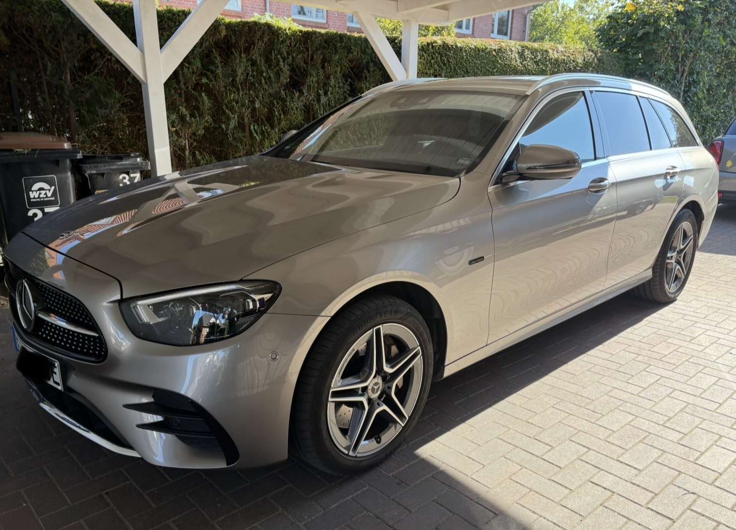 Second hand Mercedes Benz E-Class 300