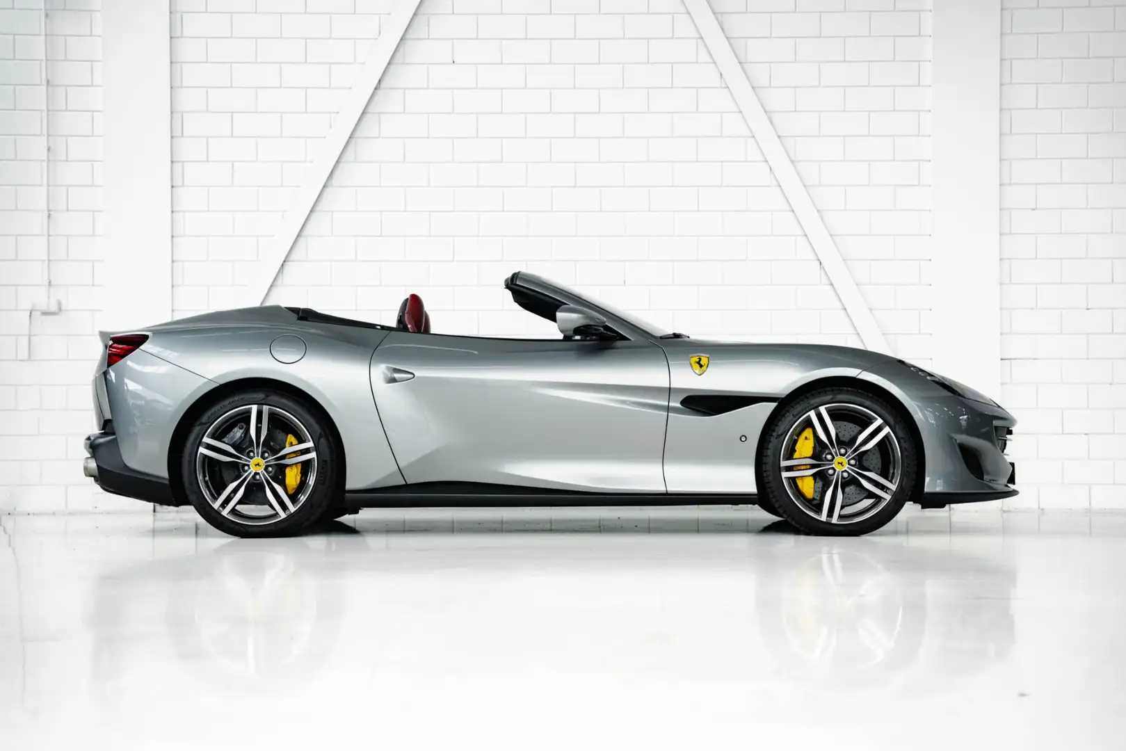 Ferrari Portofino V8 HELE | Passenger Display | Sport Exhaust | Appl Grijs - 2