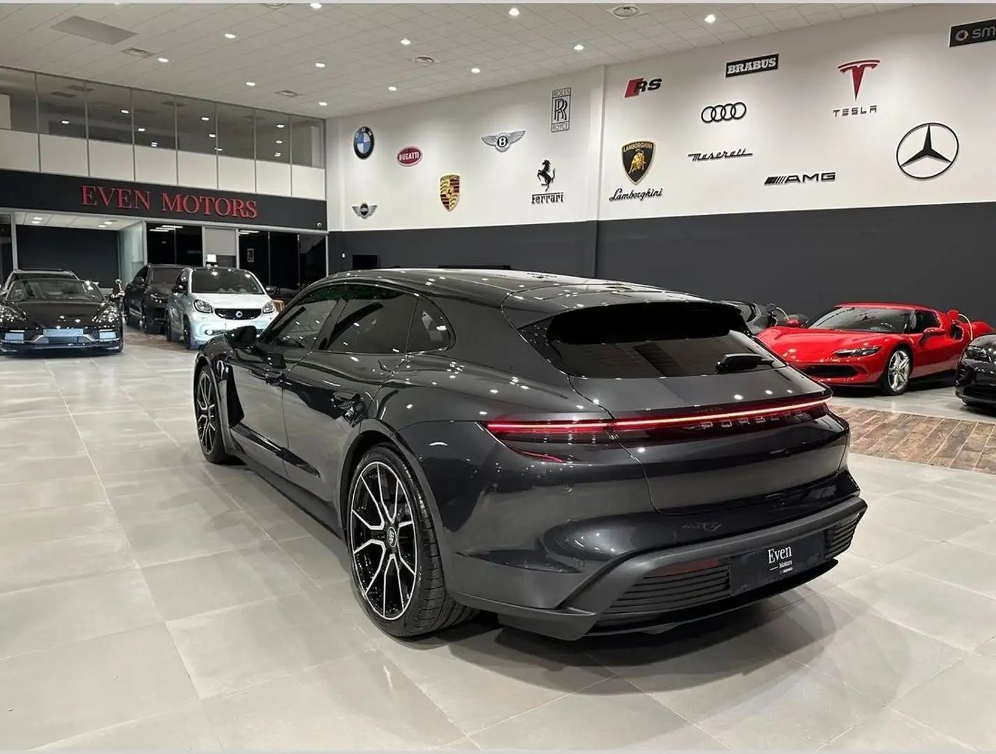 Porsche Taycan SPORT TURISMO 476 AVEC BATTERIE PERFORMANCE PLUS 9 Gris - 2