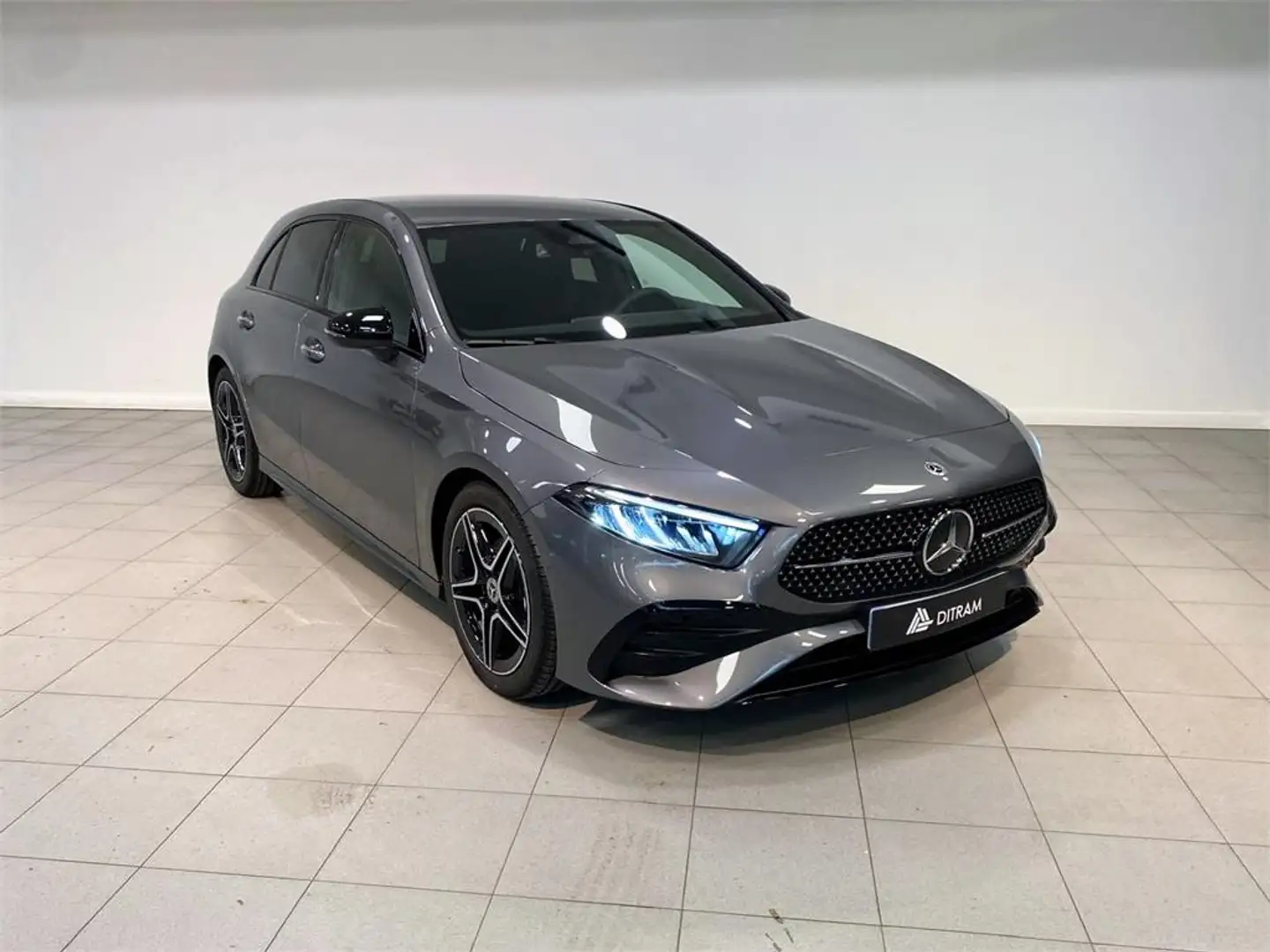 Mercedes-Benz A 200 d - 1